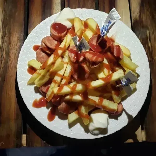 Salchipapa