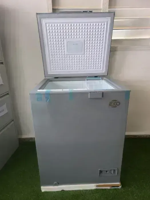 NEVERA EKO 5 PIES CÚBICOS (150 LT)